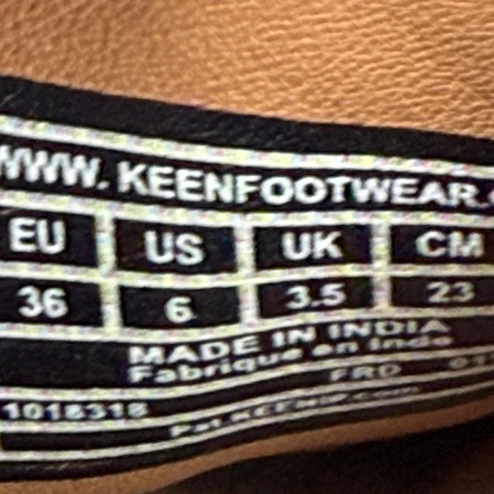 Keen Presidio Dark Earth Brown Leather Walking Shoes Womens 6
